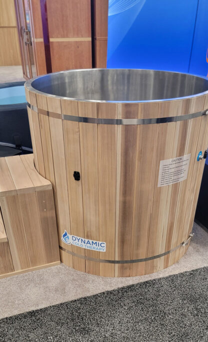 Dynamic Cold Therapy Cedar Barrel Cold Plunge with 316 Stainless Steel Tub DCT-B-042-USSPC